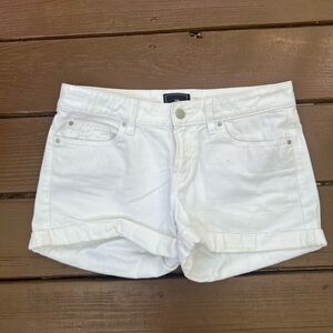 White gap denim jean shorts size 28